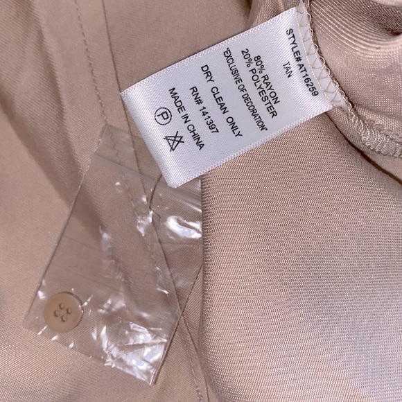 ASTR the Label Western Flair Button Front Shirt Tonal Embroidered Tan Size M - Picture 7 of 7